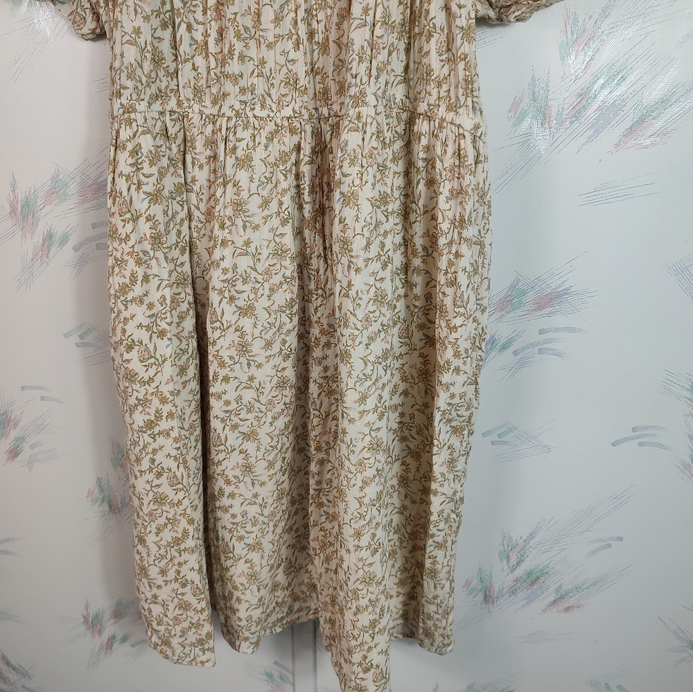 American Eagle Floral Cream Dress Short Sleeve Mini Size Medium - Picture 10 of 10